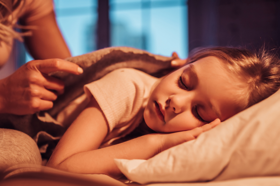 À quelle heure mettre votre enfant au lit en fonction de son âge?